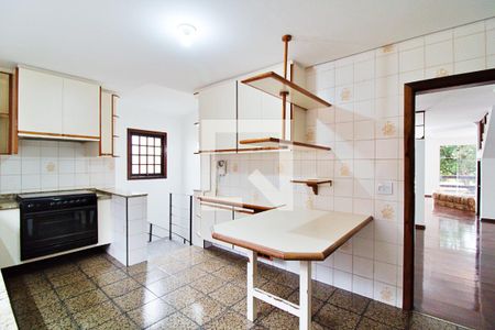 Casa à venda com 340m², 4 quartos e 6 vagasCozinha