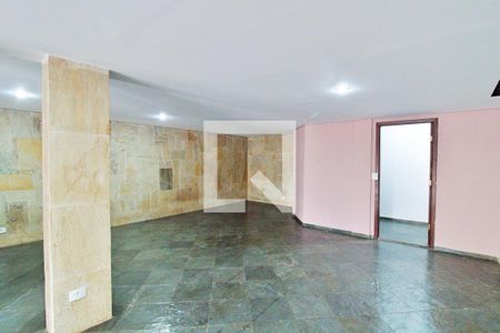 Casa à venda com 340m², 4 quartos e 6 vagasGaragem