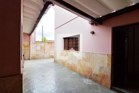 Casa à venda com 340m², 4 quartos e 6 vagasÁrea Externa