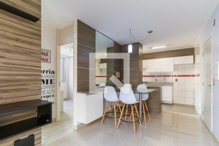 Sala de apartamento para alugar com 2 quartos, 44m² em Vila Marieta, Campinas
