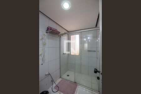 Banheiro de apartamento para alugar com 1 quarto, 48m² em Centro, Ribeirão Preto