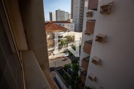 Vista da janela da sala de apartamento para alugar com 1 quarto, 48m² em Centro, Ribeirão Preto