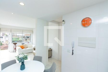 Apartamento à venda com 77m², 2 quartos e 1 vagaCozinha e sala