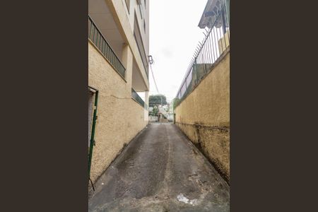 Apartamento à venda com 77m², 2 quartos e 1 vagaÁrea comum - garagem (entrada)