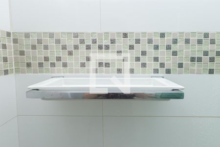 Apartamento à venda com 77m², 2 quartos e 1 vagaDetalhe do banheiro da suíte