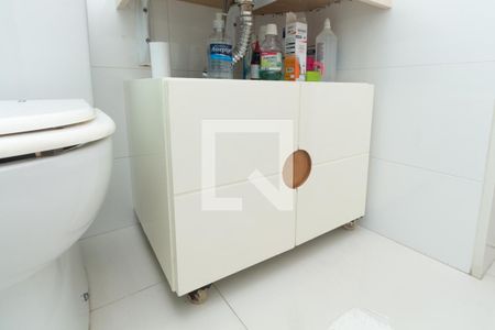 Apartamento à venda com 77m², 2 quartos e 1 vagaDetalhe do banheiro da suíte