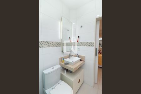 Apartamento à venda com 77m², 2 quartos e 1 vagaBanheiro da suíte