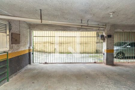 Apartamento à venda com 77m², 2 quartos e 1 vagaÁrea comum - garagem (entrada)