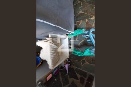 Casa à venda com 200m², 2 quartos e 2 vagas Casa à venda com 200m², 2 quartos e 2 vagasÁrea de Serviço