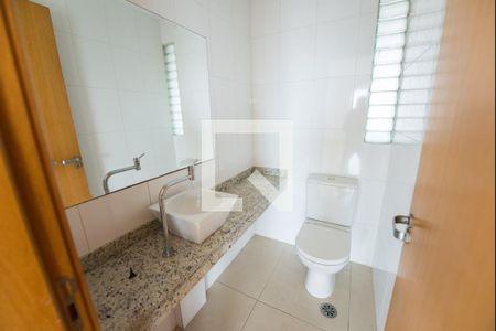 Apartamento para alugar com 225m², 4 quartos e 4 vagasLavabo