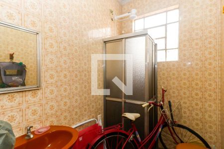 Casa à venda com 160m², 3 quartos e 6 vagasBanheiro de Serviço