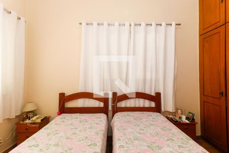 Casa à venda com 160m², 3 quartos e 6 vagasQuarto 2