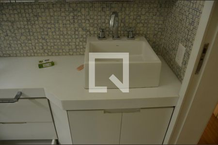 Apartamento à venda com 80m², 2 quartos e 1 vagaBanheiro 