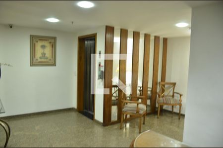 Apartamento à venda com 80m², 2 quartos e 1 vagaÁrea comum