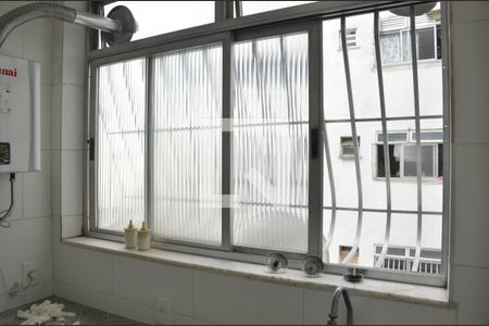 Apartamento à venda com 80m², 2 quartos e 1 vagaÁrea de Serviço