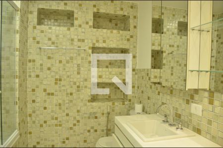 Apartamento à venda com 80m², 2 quartos e 1 vagaBanheiro do Quarto 1