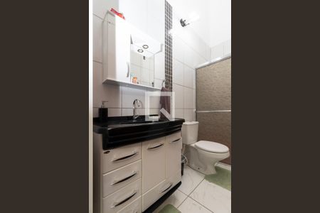 Casa à venda com 145m², 3 quartos e 2 vagasBanheiro