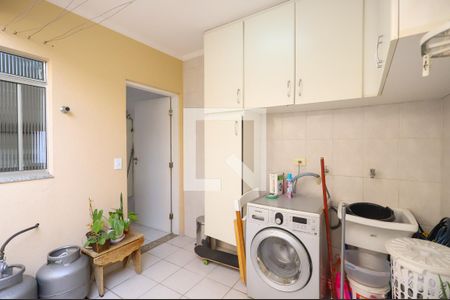 Casa de condomínio à venda com 100m², 3 quartos e 2 vagas Casa de condomínio à venda com 100m², 3 quartos e 2 vagasLavanderia