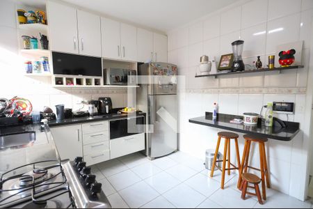 Casa de condomínio à venda com 100m², 3 quartos e 2 vagas Casa de condomínio à venda com 100m², 3 quartos e 2 vagasCozinha