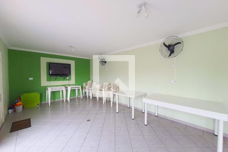 Casa de condomínio à venda com 100m², 3 quartos e 2 vagas Casa de condomínio à venda com 100m², 3 quartos e 2 vagasÁrea comum - Salão de festas
