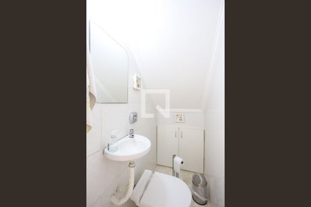 Lavabo de casa de condomínio à venda com 3 quartos, 100m² em Vila Romero, São Paulo
