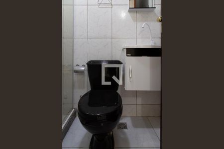 Apartamento à venda com 55m², 2 quartos e 1 vaga Apartamento à venda com 55m², 2 quartos e 1 vagaBanheiro social