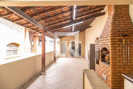 Casa à venda com 300m², 4 quartos e 2 vagasTerraço