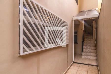 Casa à venda com 300m², 4 quartos e 2 vagasCorredor lateral externo