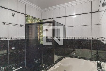 Casa à venda com 300m², 4 quartos e 2 vagasBanheiro da Suíte