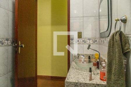 Casa à venda com 300m², 4 quartos e 2 vagasBanheiro