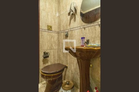 Casa à venda com 300m², 4 quartos e 2 vagasBanheiro