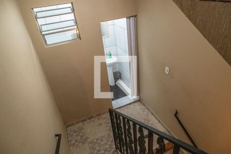 Casa à venda com 300m², 4 quartos e 2 vagasEscada