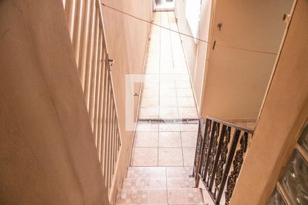 Casa à venda com 300m², 4 quartos e 2 vagasEscada