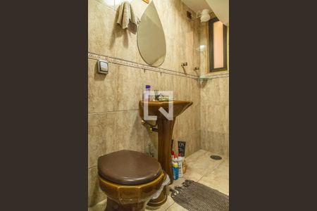 Casa à venda com 300m², 4 quartos e 2 vagasBanheiro