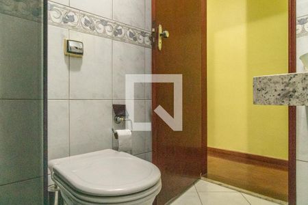 Casa à venda com 300m², 4 quartos e 2 vagasBanheiro