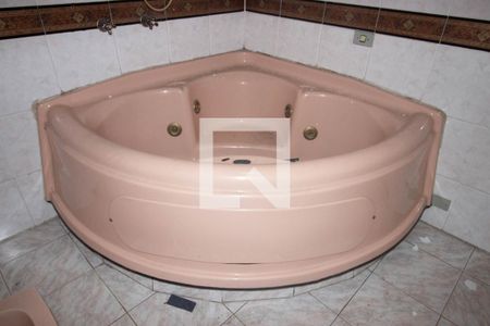 Casa para alugar com 150m², 2 quartos e 1 vaga Casa para alugar com 150m², 2 quartos e 1 vagaBanheira