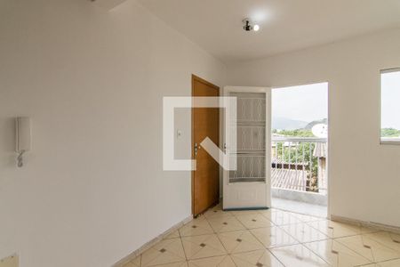 Sala de apartamento para alugar com 1 quarto, 40m² em Pechincha, Rio de Janeiro