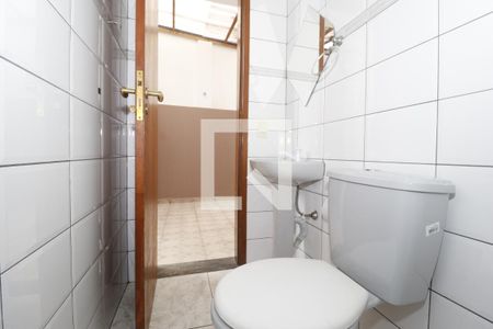 Casa para alugar com 150m², 3 quartos e 2 vagasBanheiro de Serviço