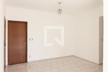 Apartamento para alugar com 120m², 3 quartos e 2 vagas Apartamento para alugar com 120m², 3 quartos e 2 vagasSala