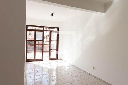 Apartamento para alugar com 120m², 3 quartos e 2 vagas Apartamento para alugar com 120m², 3 quartos e 2 vagasSala