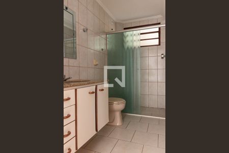 Apartamento para alugar com 120m², 3 quartos e 2 vagas Apartamento para alugar com 120m², 3 quartos e 2 vagasBanheiro