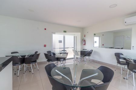 Apartamento à venda com 55m², 2 quartos e 1 vaga Apartamento à venda com 55m², 2 quartos e 1 vagaÁrea comum - Salão de festas