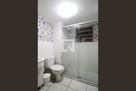 Apartamento para alugar com 47m², 2 quartos e 2 vagas Apartamento para alugar com 47m², 2 quartos e 2 vagasBanheiro