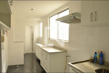 Cozinha de apartamento à venda com 3 quartos, 190m² em Icaraí, Niterói