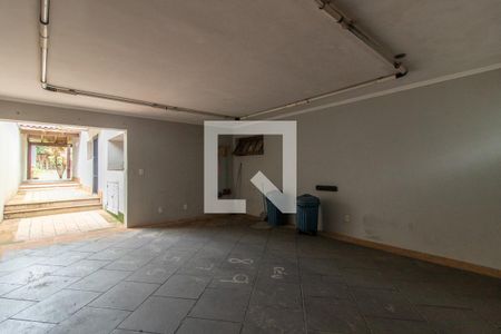 Casa à venda com 420m², 4 quartos e 4 vagasGaragem