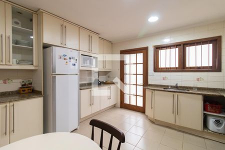 Casa à venda com 420m², 4 quartos e 4 vagasCozinha