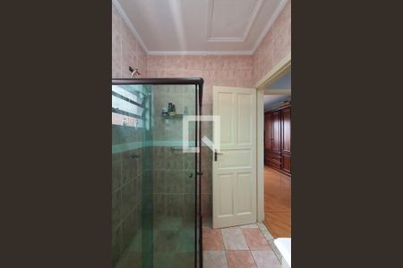 Casa à venda com 180m², 2 quartos e 1 vagaBanheiro