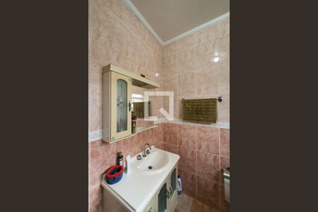 Casa à venda com 180m², 2 quartos e 1 vagaBanheiro