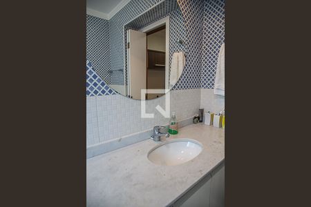 Apartamento à venda com 260m², 3 quartos e 2 vagasBanheiro da Suíte 1