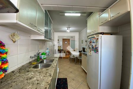 Apartamento à venda com 170m², 3 quartos e 2 vagasCozinha